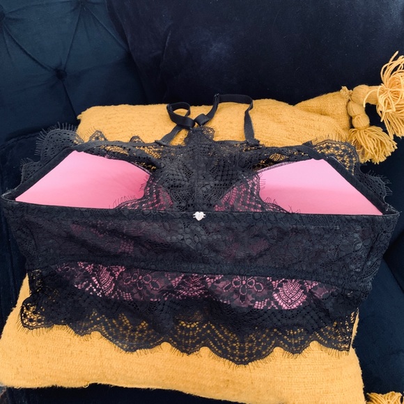 VS PINK Eyelash Lace High Neck Pushup Bra - Picture 4 of 6